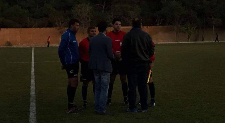 صورة خلال انقطاع الكهرباء عن الملعب