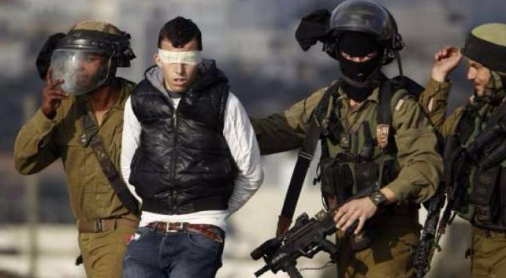 الاحتلال يعتقل 13 فلسطينيا