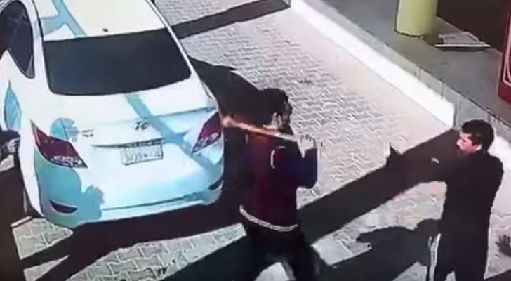 من الفيديو