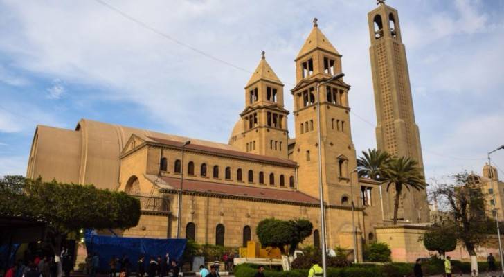 مصر تعزز الإجراءات الأمنية حول الكنائس