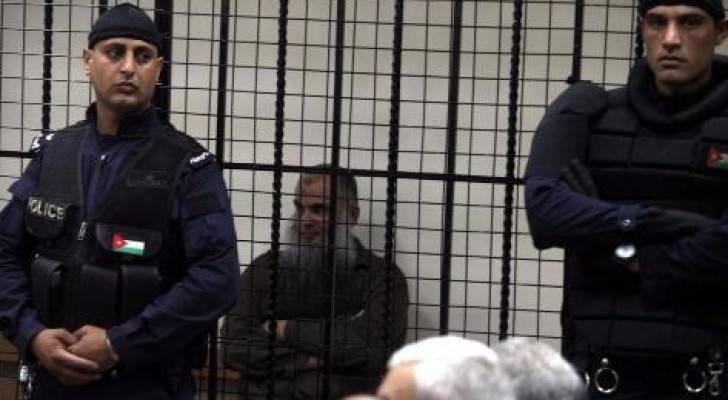 ابو قتادة خلال محاكمته في أمن الدولة - ارشيف