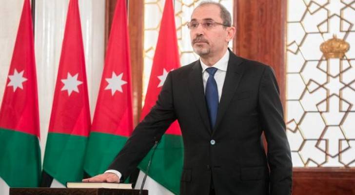 وزير الخارجية وشؤون المغتربين