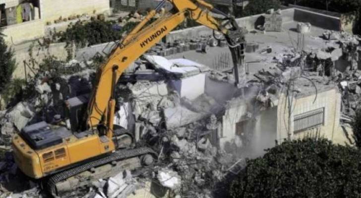الاحتلال يخطر بوقف بناء منزلين جنوب نابلس