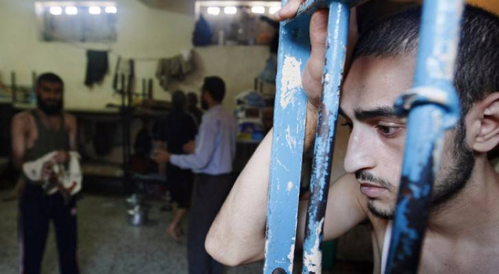 أطباء سجون الاحتلال يشاركون في تعذيب الأسرى الفلسطينيين