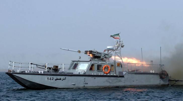 زورق إيراني