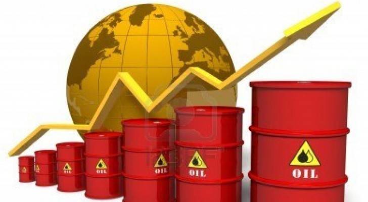 النفط يرتفع مع التزام الدول المنتجة