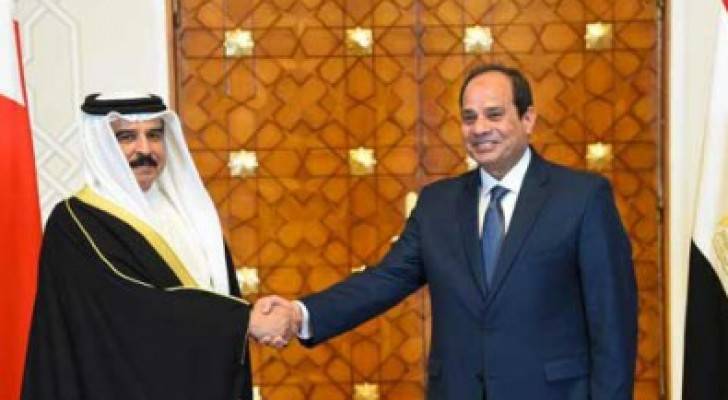 السيسي وملك البحرين يؤكدان دعمهما ل"تسويات سياسية"  بالمنطقة
