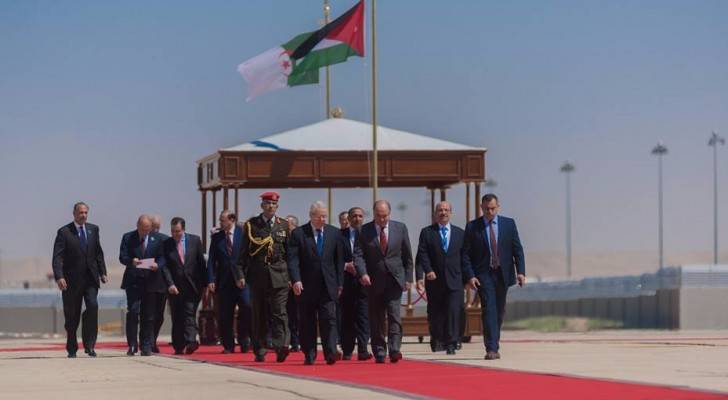 رئيس مجلس الامة الجزائري يصل عمان