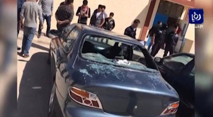 بالفيديو: الاعتداء على مدرسة المرقب وإصابة المدير وعدد من المعلمين