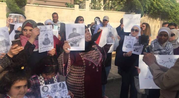 بالصور .. اعتصام في الأردن تضامنا مع الأسرى الفلسطينيين