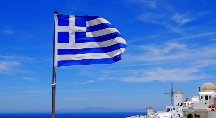 اليونان تضغط على دائنيها لتخفيف ديونها