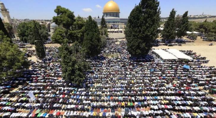 استئناف السماح لسكان غزة بالصلاة في الأقصى برمضان