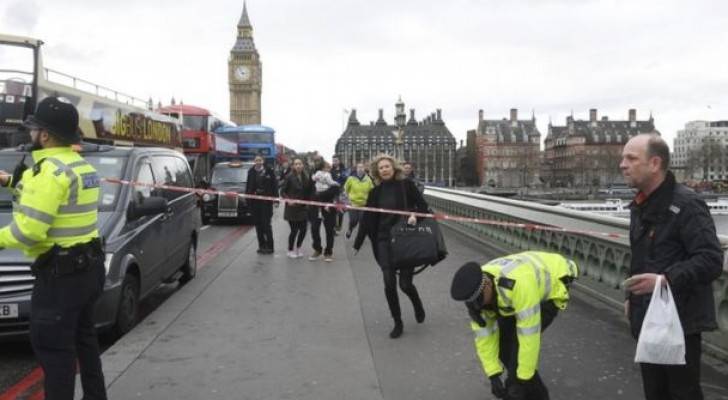 حادث أمني أمام البرلمان البريطاني