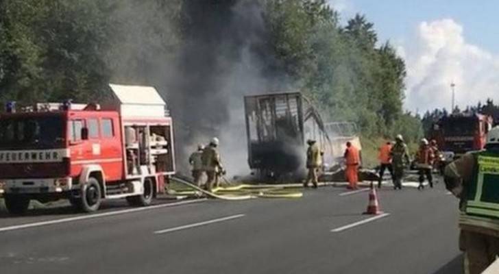 الشرطة الألمانية تخشى وقوع 'العديد من القتلى' في حادث سير بجنوب البلاد