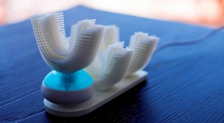 اختراع ثوري..فرشاة لتنظيف الأسنان في ثوان معدودة!