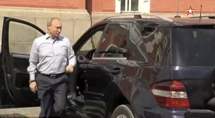إمرأة بسيارة بوتين تثير وسائل الإعلام..فيديو