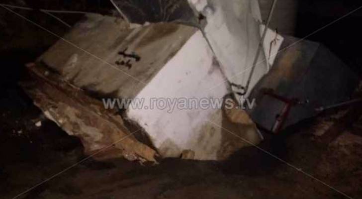 اصابة شخصين اثر انهيار سقف منزل في اربد