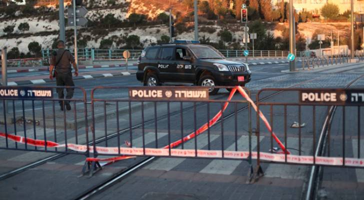 الاحتلال يغلق شوارع القدس
