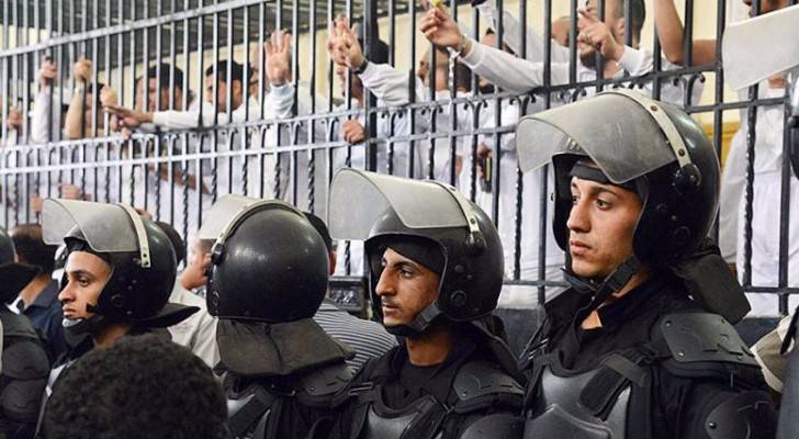 مصر.. إحالة أوراق ٨ متهمين للمفتي في 'اقتحام قسم حلوان'