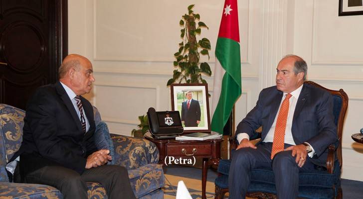 الملقي يتسلم التقرير السنوي لهيئة النزاهة ومكافحة الفساد