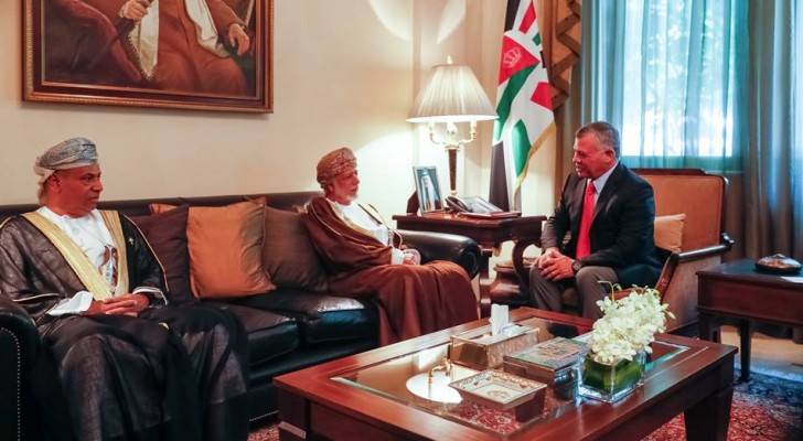 الملك يستقبل الوزير المسؤول عن الشؤون الخارجية في سلطنة عمان