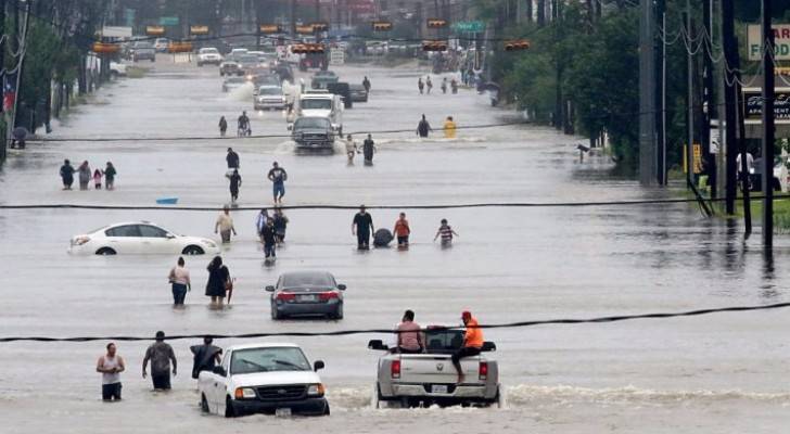 الإعصار هارفي: الآثار الاقتصادية المترتبة على فيضانات ولاية تكساس