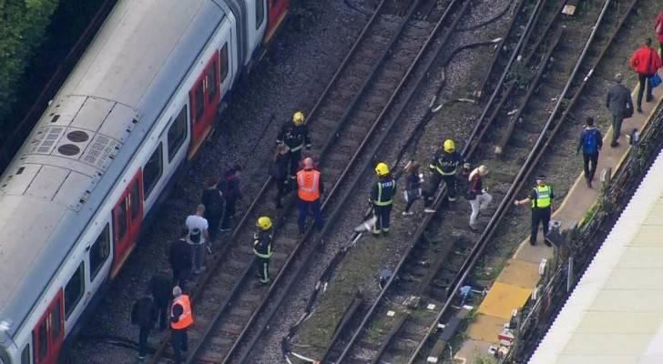 إطلاق سراح ثلاثة موقوفين في اعتداء مترو لندن