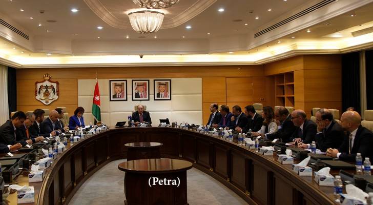 رئيس الوزراء يلتقي ممثلي قطاع الاتصالات وتكنولوجيا المعلومات