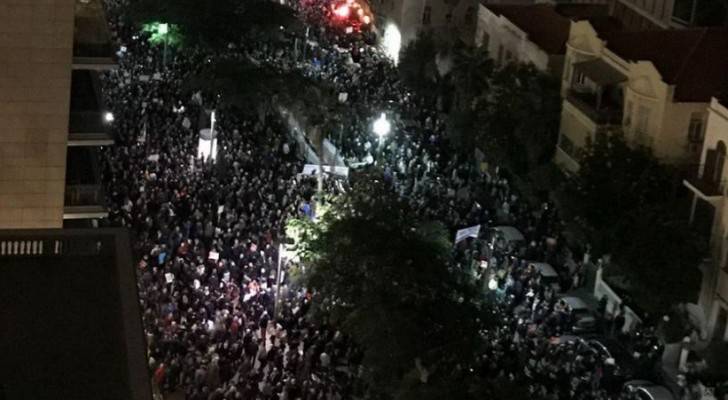 آلاف المستوطنين يتظاهرون للمطالبة برحيل نتنياهو