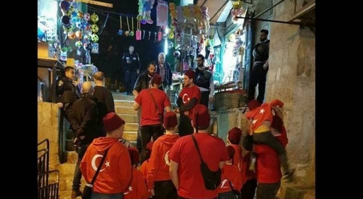 الاحتلال يعتقل 4 أتراك ويعتدي عليهم بالقدس