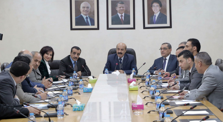 من الاجتماع
