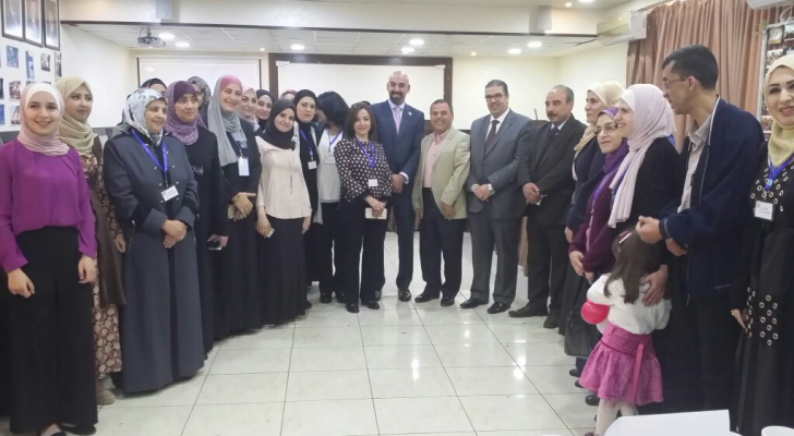 فعاليات الجلسة الحوارية ومعرض "صيدلانيات مبدعات"