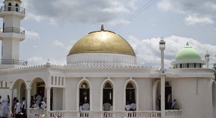 أحد المساجد في غانا