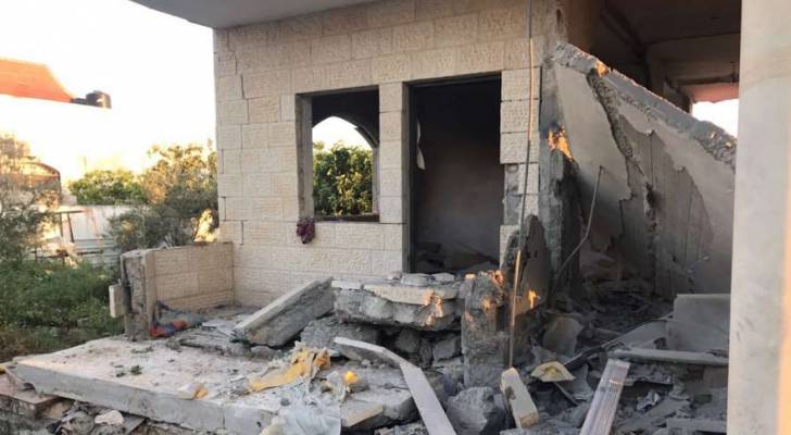 الاحتلال يهدم منزل عائلة الأسير أحمد قنبع في جنين