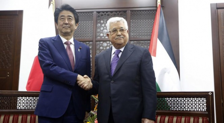 صورة خلال لقاء عباس وآبي