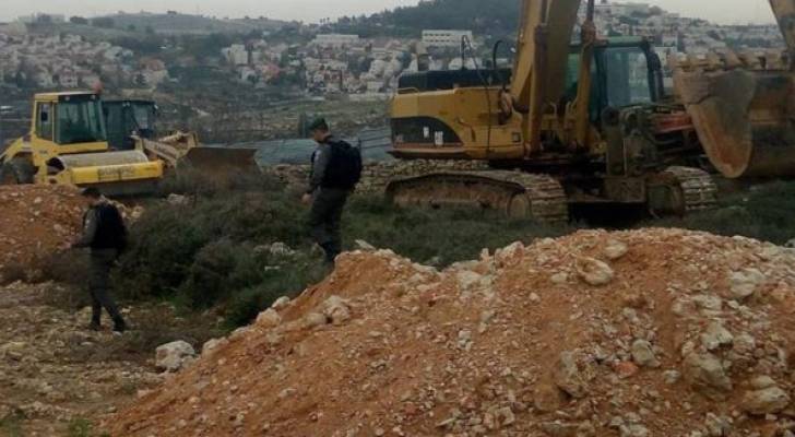 الاحتلال يجرف أراضٍ لتوسعة مستوطنة "عليه زهاف"