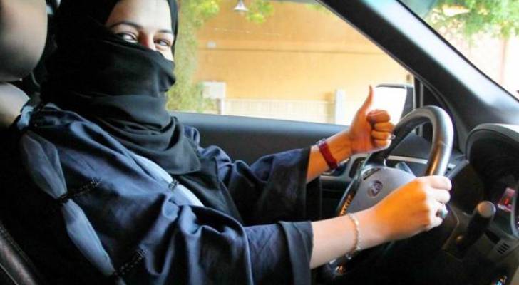 السعودية تسمح للنساء بالعمل "سائقات أجرة"