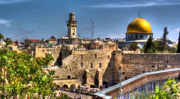 الرئيس الروماني يصف قرار نقل سفارة بلاده إلى القدس بالخطأ