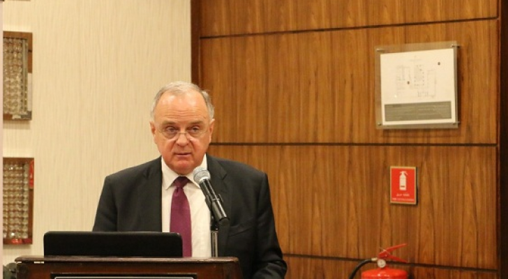 وزير العمل سمير سعيد مراد
