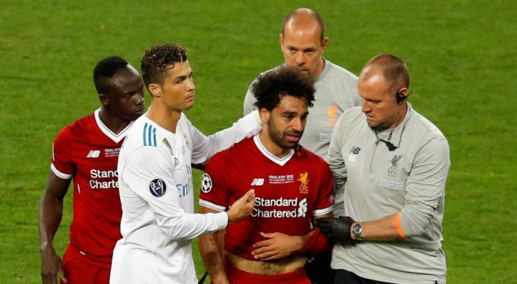 طبيب منتخب مصر يوضح تفاصيل إصابة صلاح