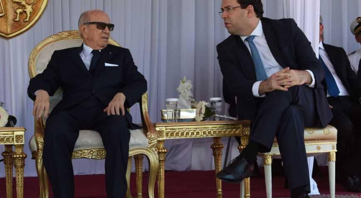 رئيس تونس في حديث مع رئيس وزرائه