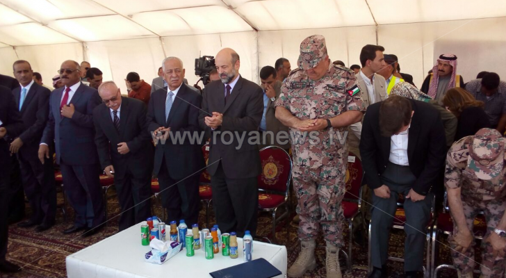 رئيس الوزراء الدكتور عمر الرزاز وعدد من المسؤولين