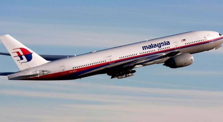 أقارب ركاب الطائرة الماليزية المفقودة يتسلمون تقريرا رسميا حول الحادثة