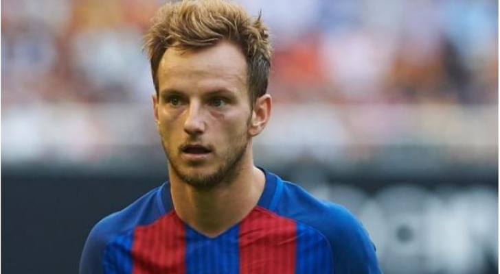 الكرواتي إيفان راكيتيتش لاعب نادي برشلونة الإسباني