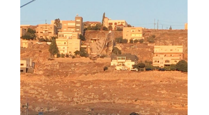 صورة من موقع المداهمة