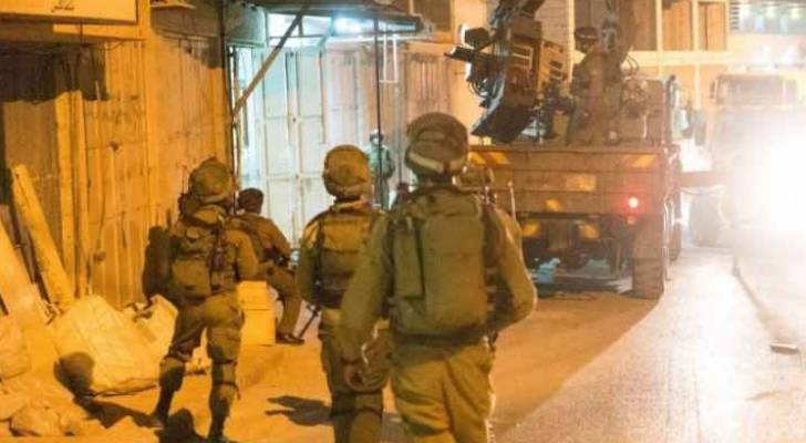 الاحتلال يعتقل 15  فلسطينيا ويأخذ قياسات منزل "خنساء فلسطين"