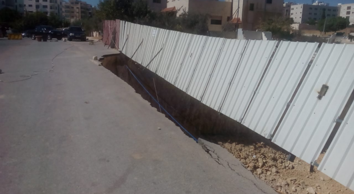 صورة من موقع الانهيار