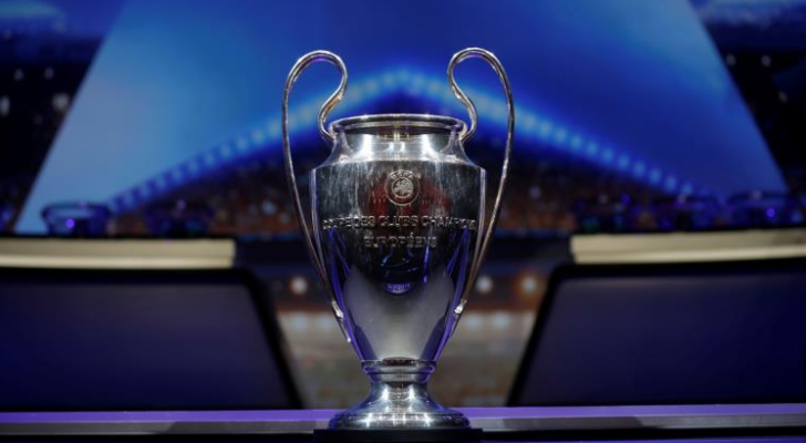 مجسم كأس دوري أبطال أوروبا