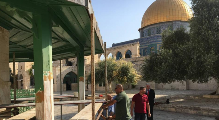 الغاء قرار إبعاد موظفي مشروعات إعمار المسجد الأقصى