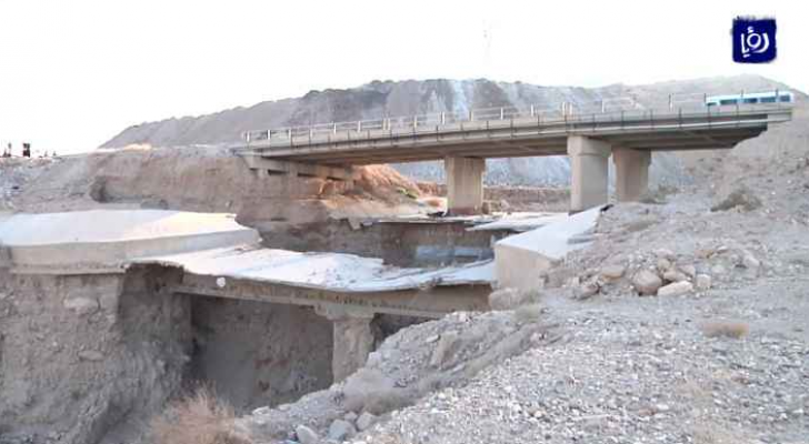 وزارة الاشغال تقول إن حمايات الجسور تتآكل باستمرار مع الزمن